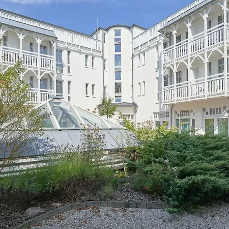 Gemuetliche Mit Balkon Und Badewanne In * Sellin (Rugen)