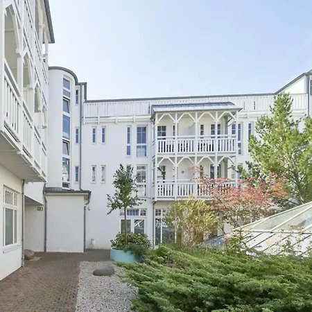 Gemuetliche Mit Balkon Und Badewanne In *